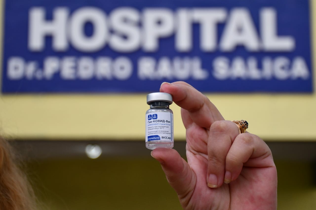 Más de 900 personas con factores de riesgo se registraron para recibir la vacuna